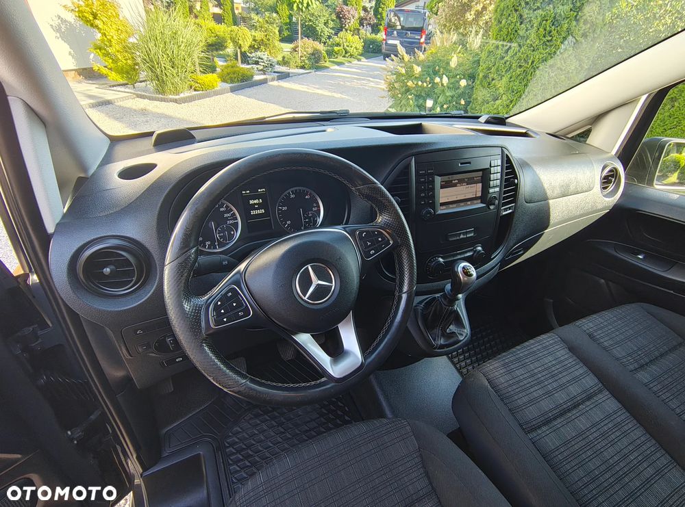 Mercedes-Benz VITO - 24