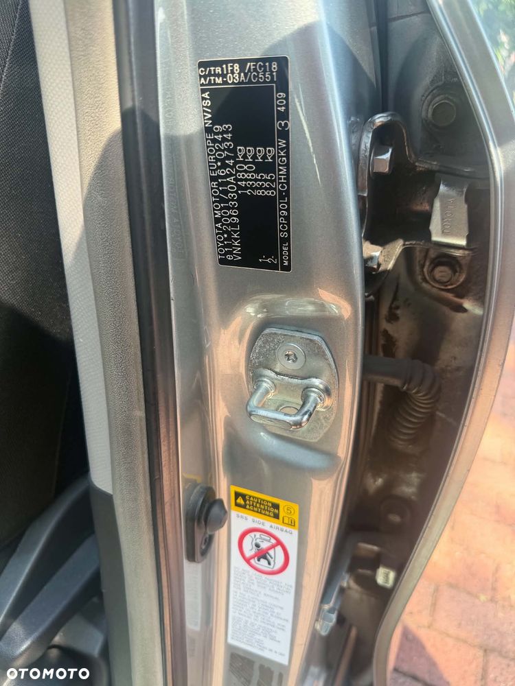 Toyota Yaris 1.3 Luna Premium - 30