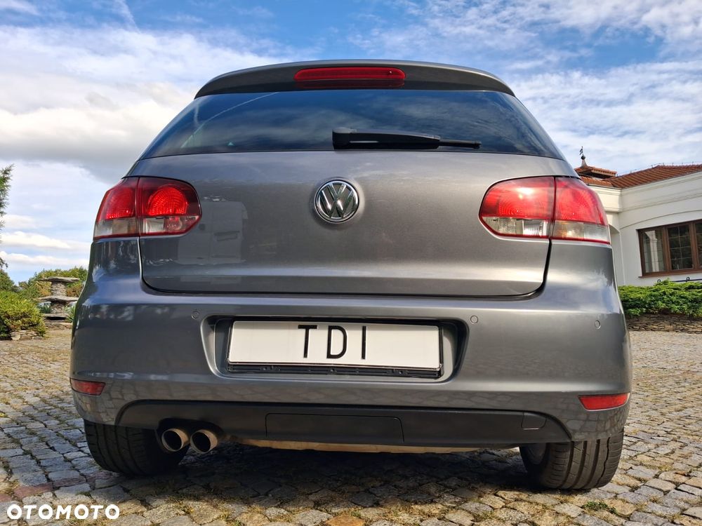 Volkswagen Golf 2.0 TDI DPF Highline - 34