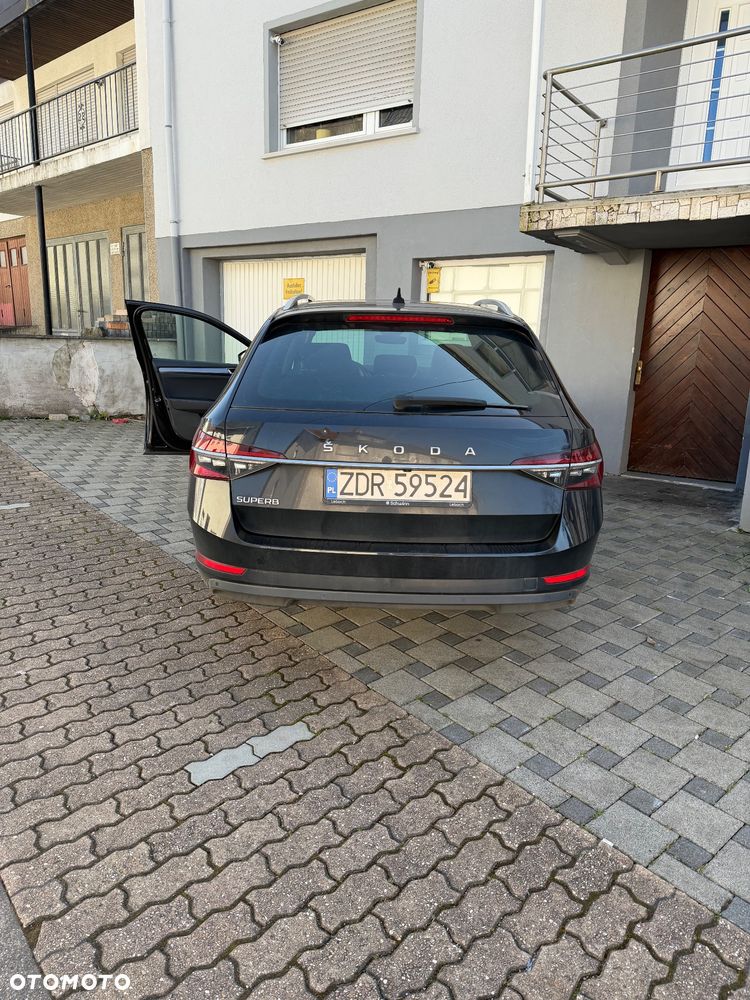 Skoda Superb 2.0 TDI DSG Style - 6