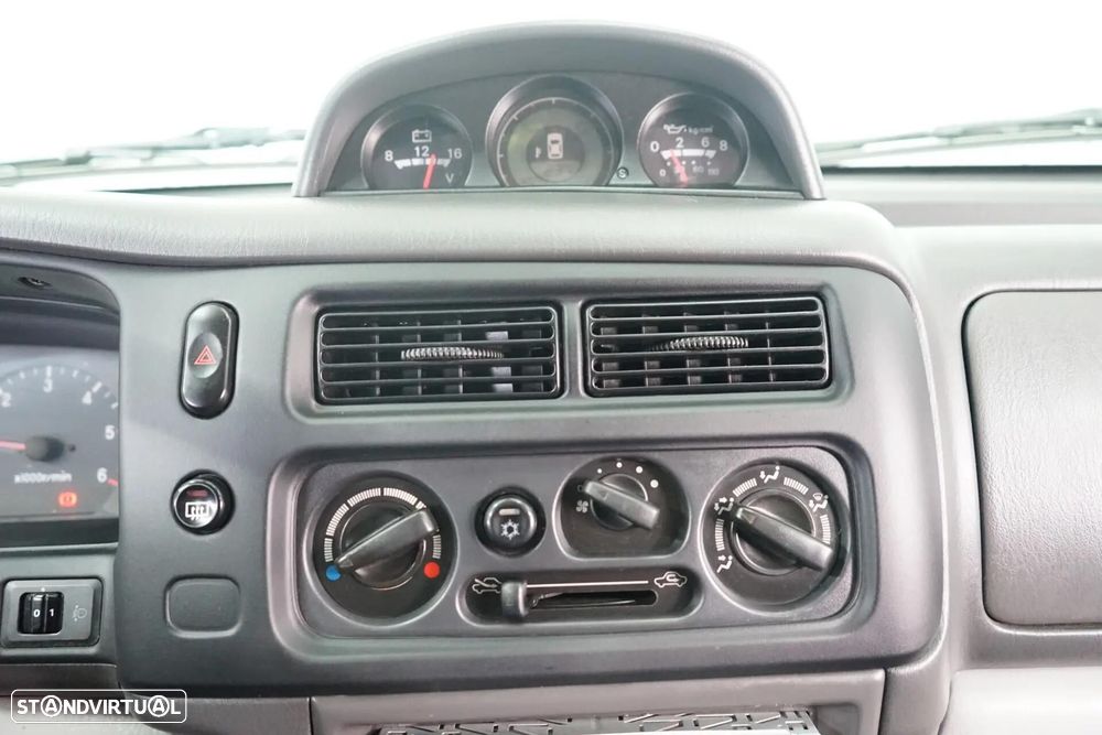 Mitsubishi Pajero Sport - 30