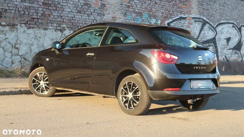 Seat Ibiza 1.2 12V Amaro - 32