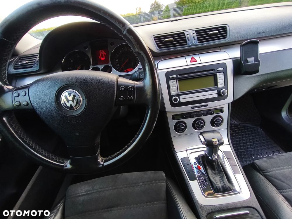 Volkswagen Passat 2.0 TDI Highline DSG - 3