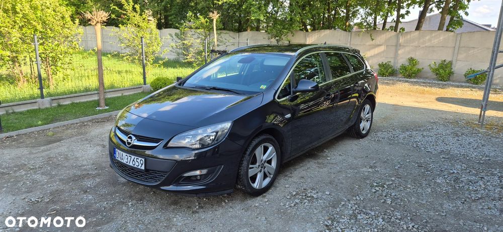 Opel Astra 1.4 Turbo Sport - 1