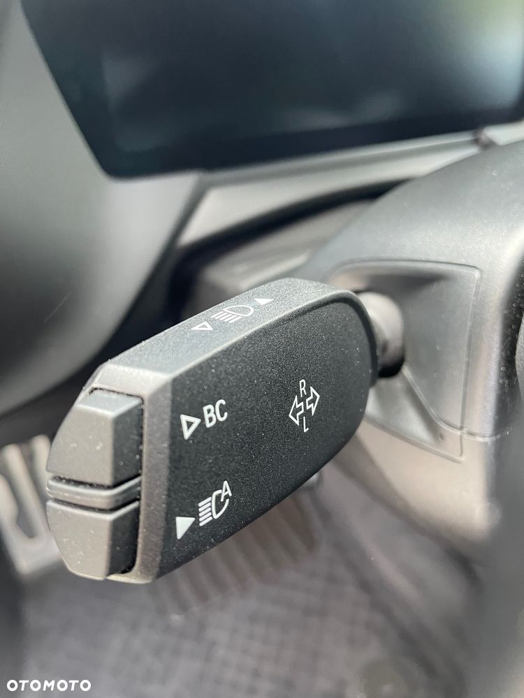 BMW Seria 1 118d M Sport Shadow - 25