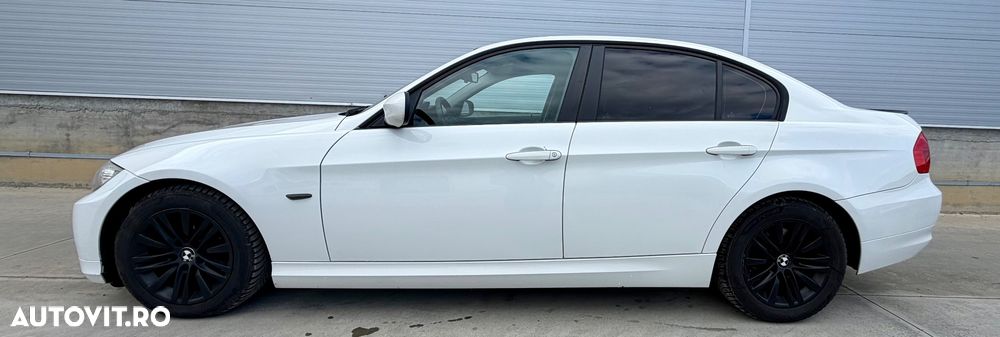 BMW Seria 3 320d DPF Edition Exclusive - 24