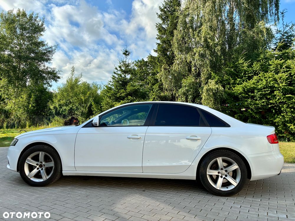 Audi A4 Limousine - 3