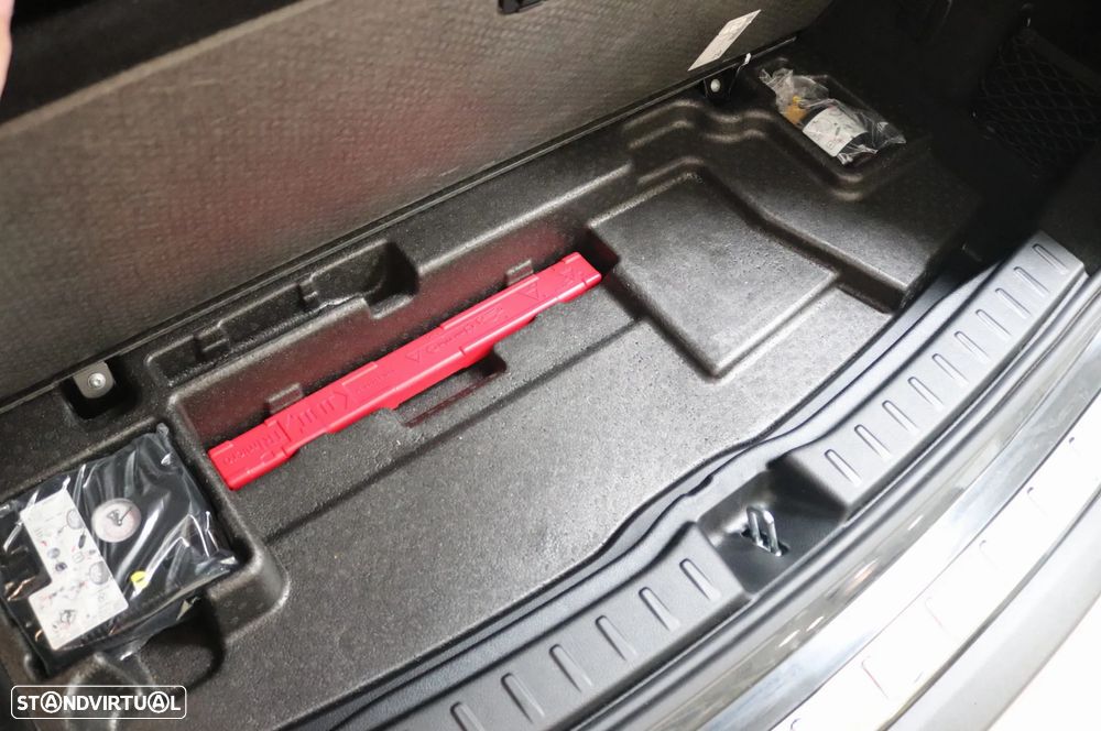 Mercedes-Benz EQA 250 Progressive - 52