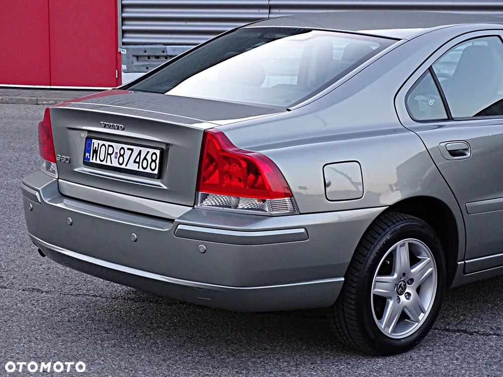 Volvo S60 2.4 Momentum - 9