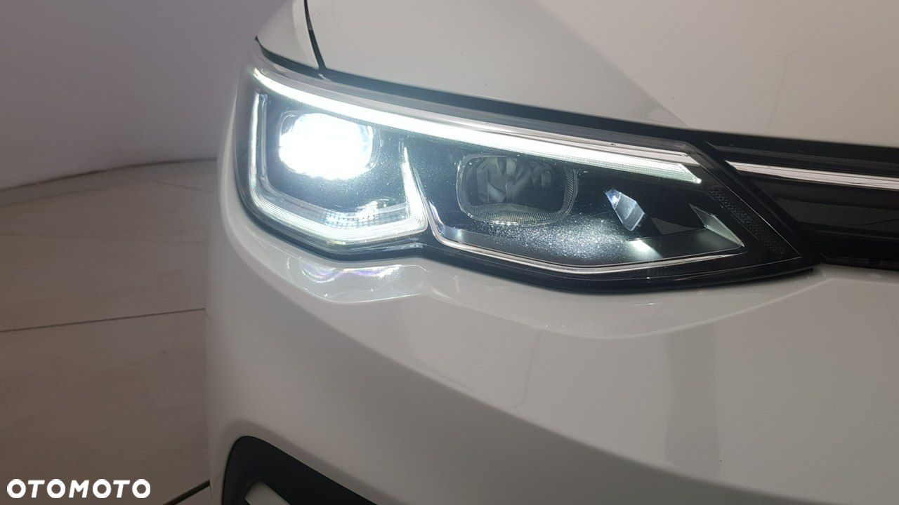 Volkswagen Golf - 15