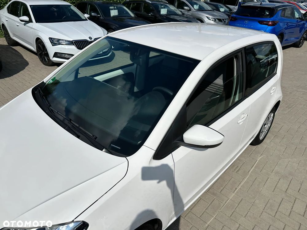 Volkswagen up! - 31