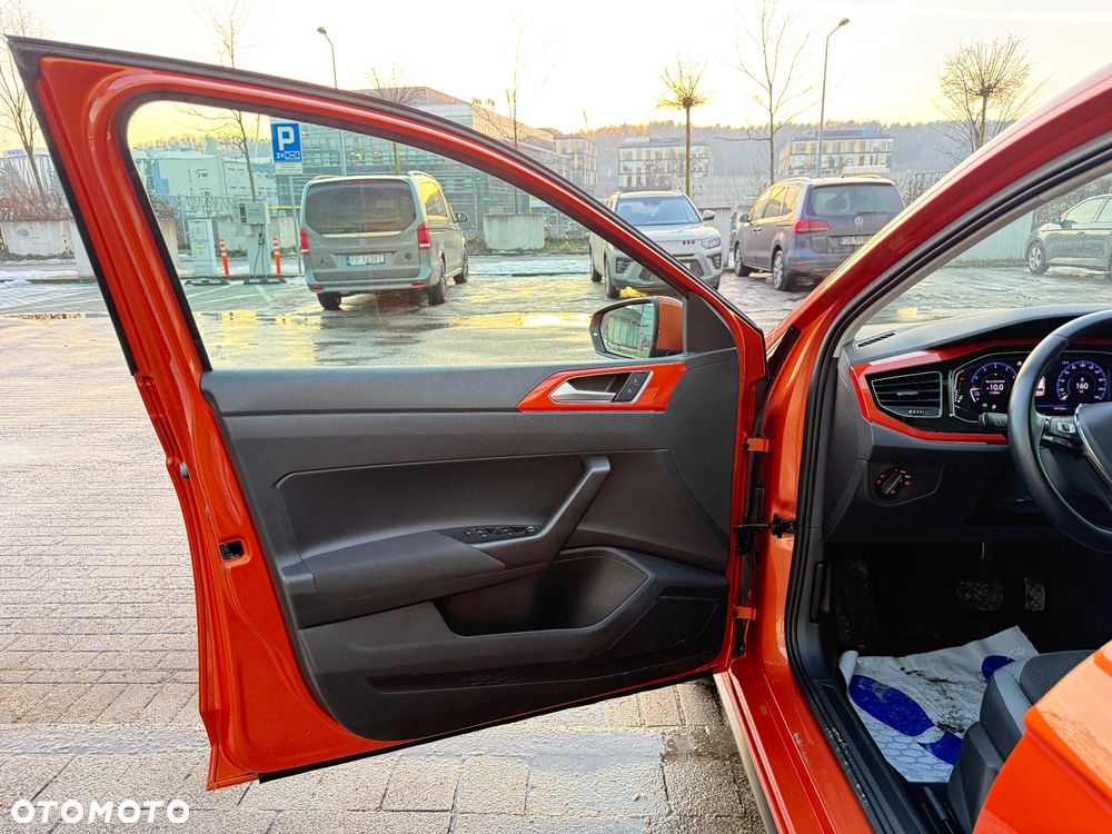 Volkswagen Polo 1.0 TSI Highline DSG - 16