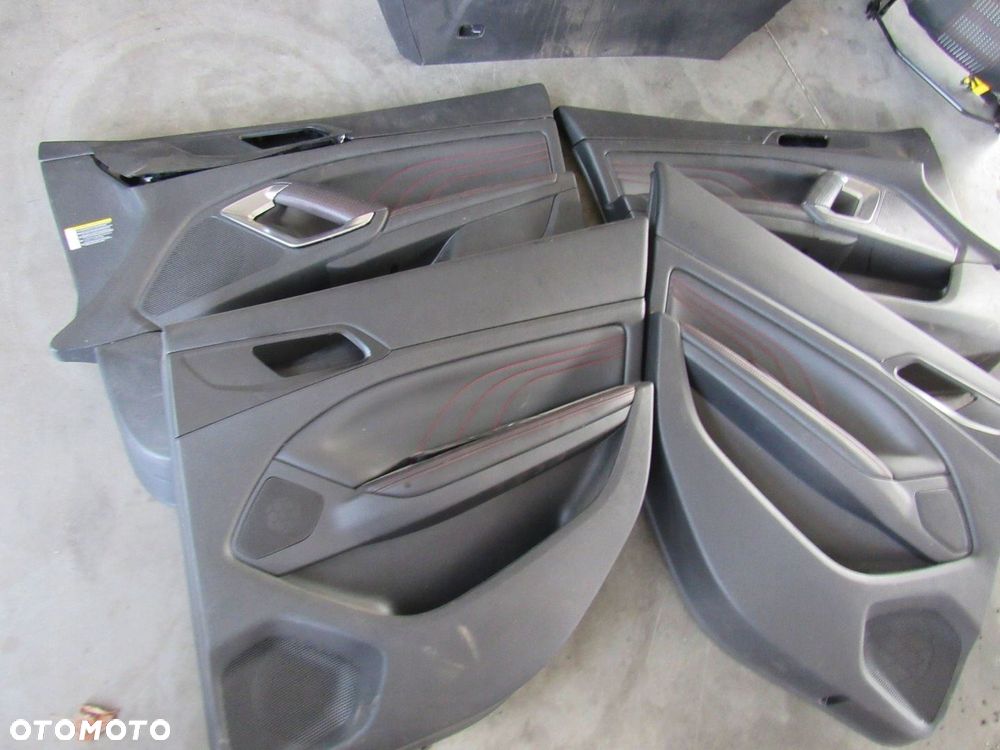 Peugeot 308 T9 2015 Fotele / Kanapa / Boczki / Komplet kombi gt line - 2