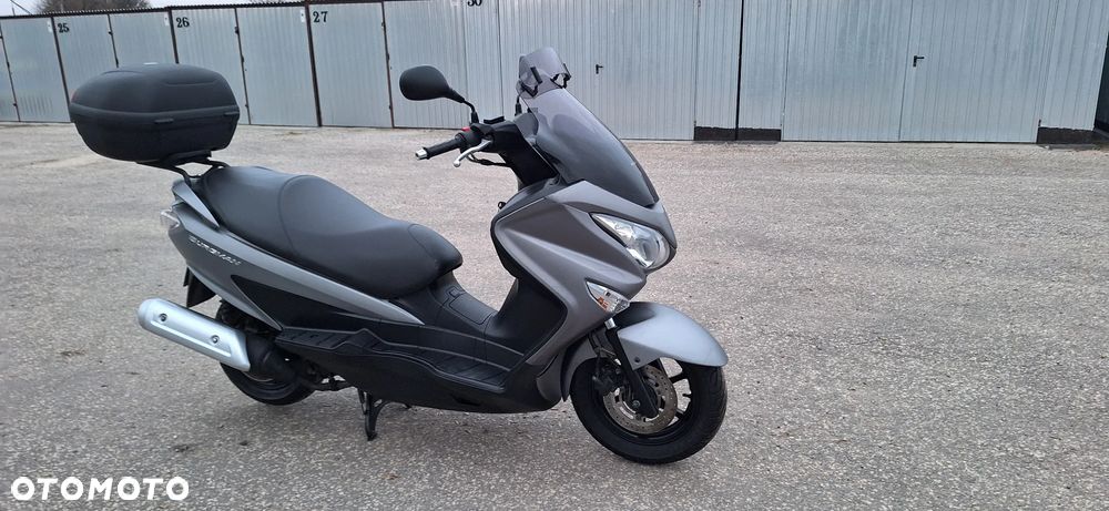 Suzuki Burgman - 12