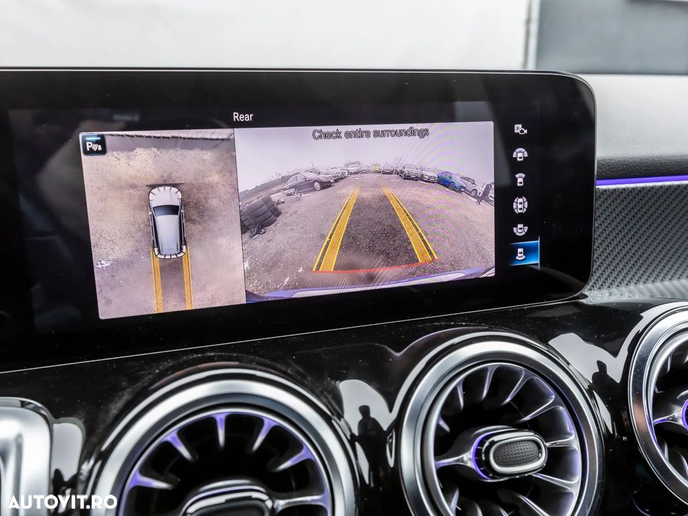 Mercedes-Benz GLB 200 4Matic 8G-DCT AMG Line - 33