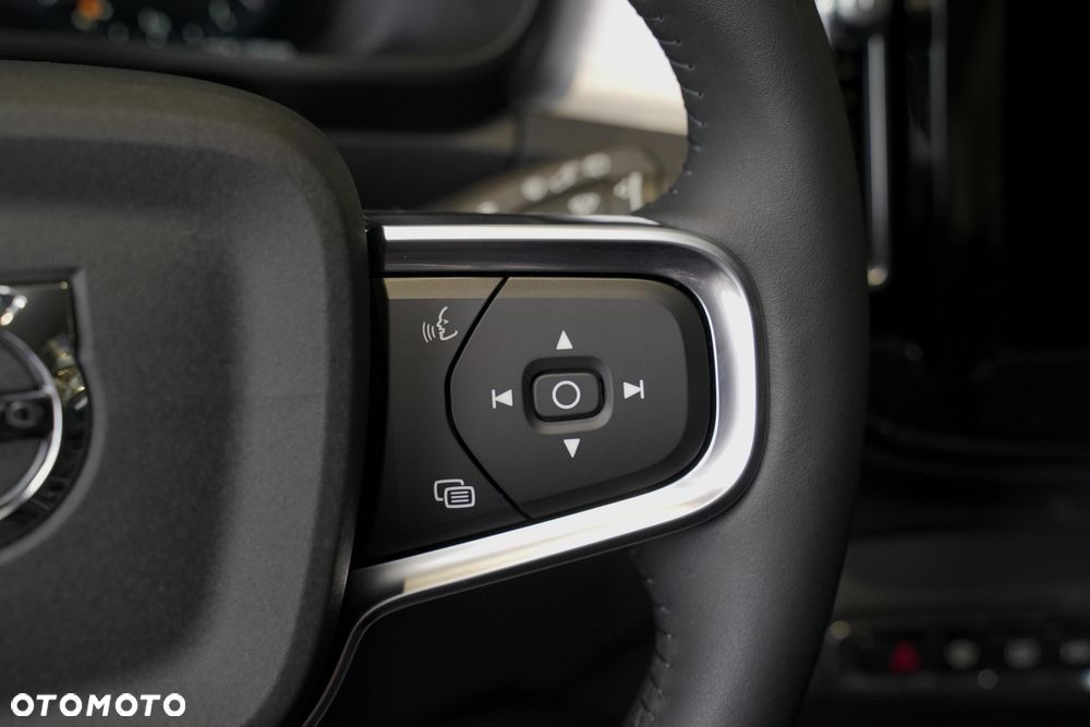 Volvo XC 40 B3 Core - 16
