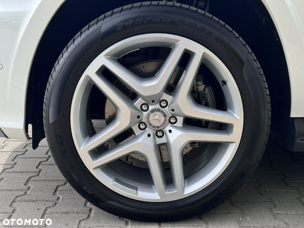 Mercedes-Benz GL 500 4Matic (BlueEFFICIENCY) 7G-TRONIC - 15