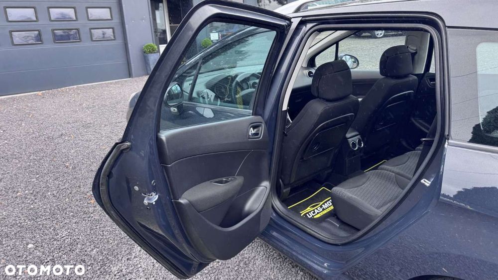 Peugeot 308 - 23