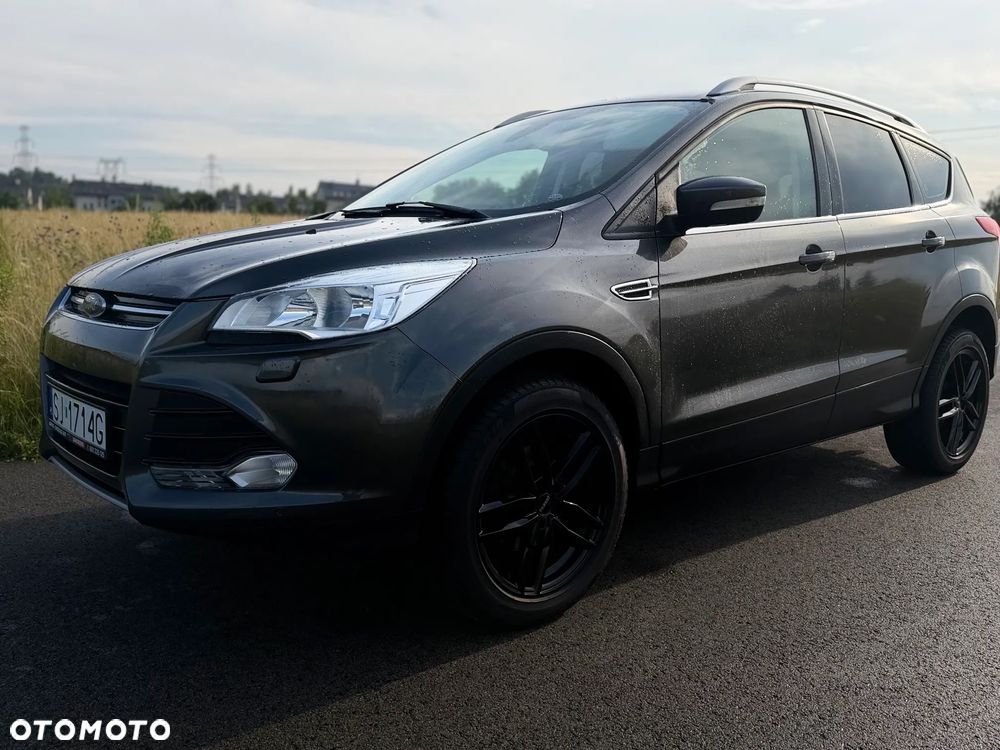 Ford Kuga 1.5 EcoBoost 2x4 Titanium - 25