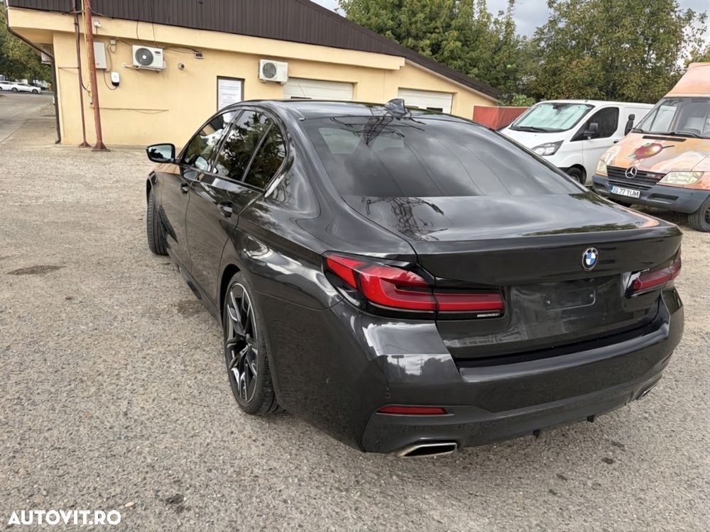 BMW Seria 5 2022 — imagine 11