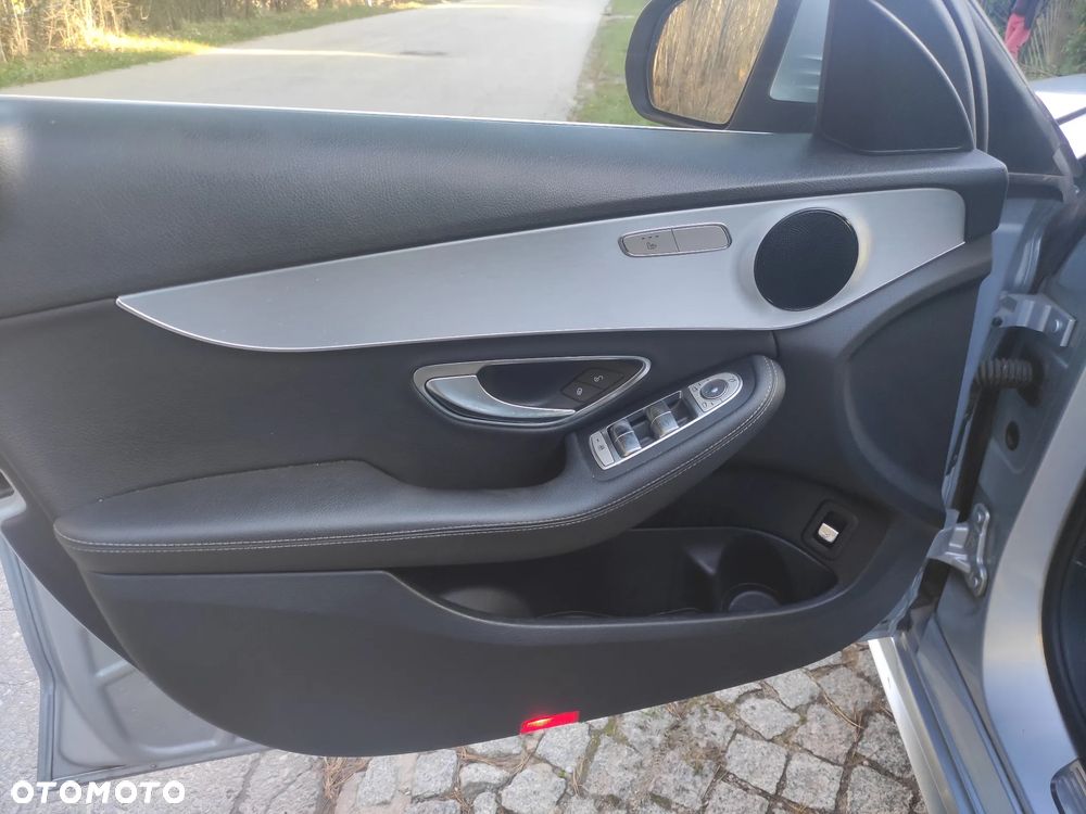 Mercedes-Benz Klasa C 250 CDI BlueEff 4-Matic Avantgarde - 6
