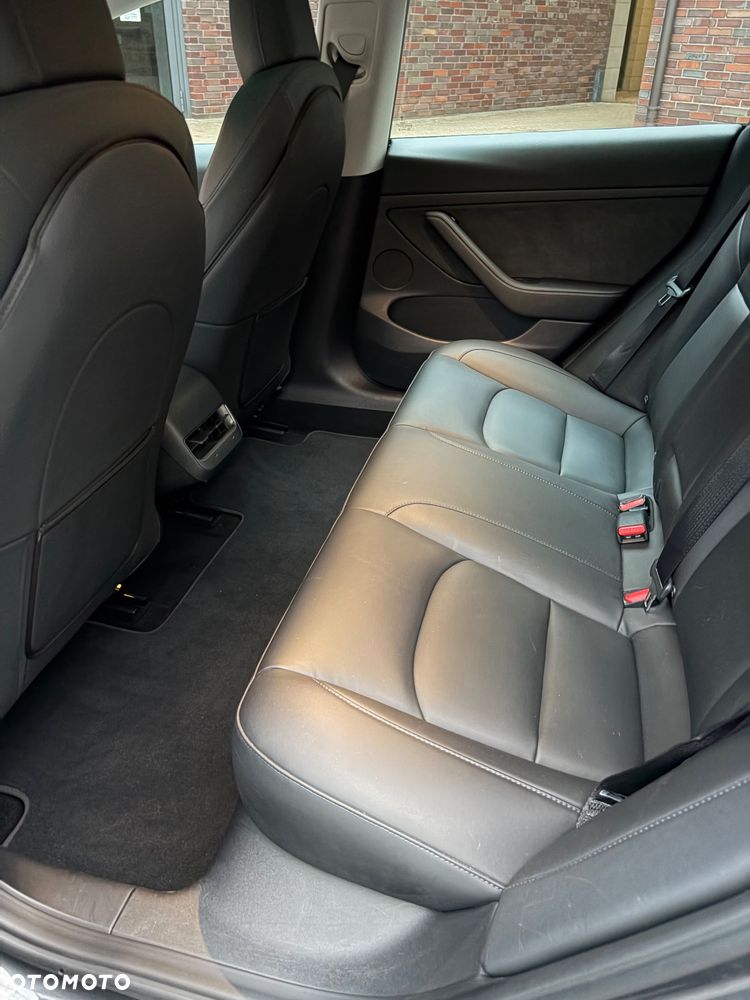 Tesla Model 3 Standard Range Plus - 11