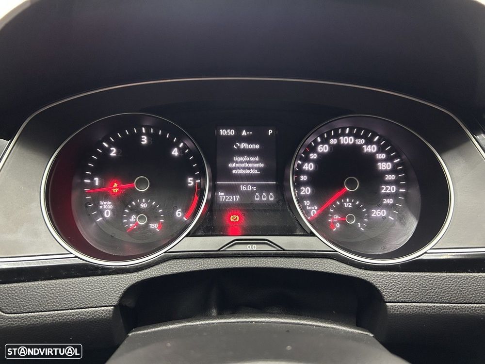 VW Passat Variant 1.6 TDI Confortline DSG - 15