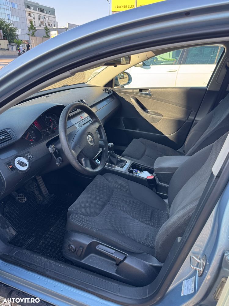 Volkswagen Passat 1.9 TDI Comfortline - 9