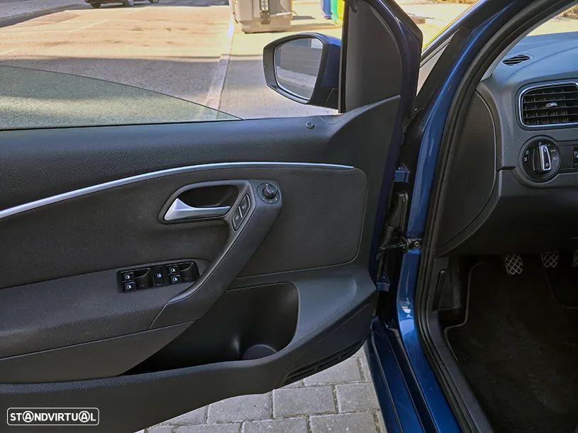 VW Polo 1.0 Confortline Nav - 11
