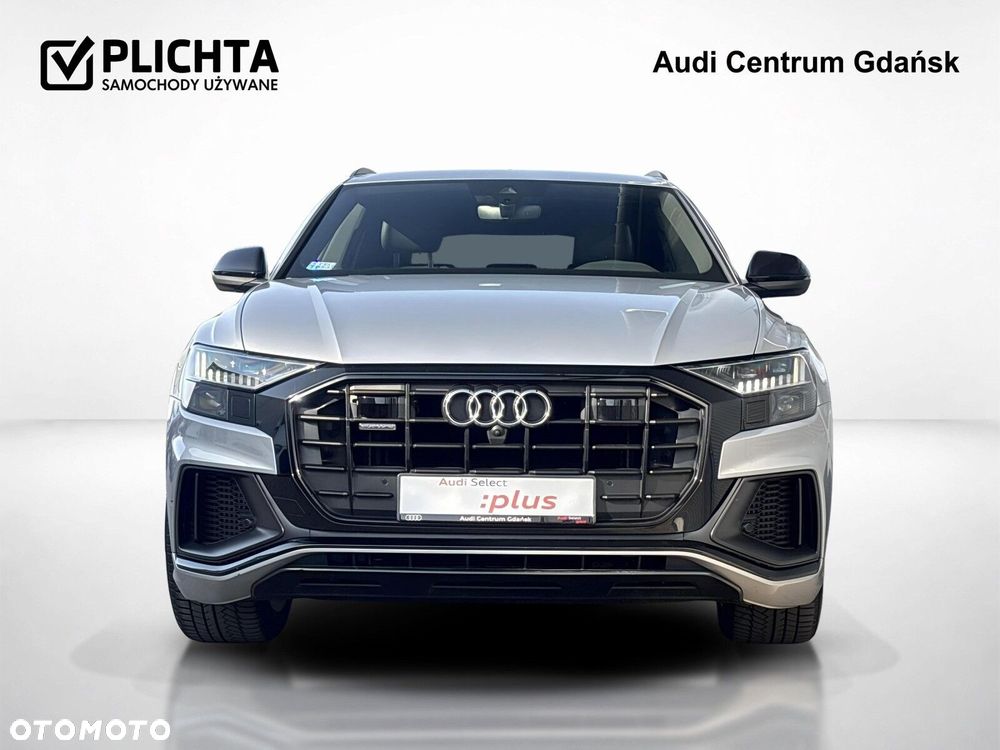Audi Q8 - 8