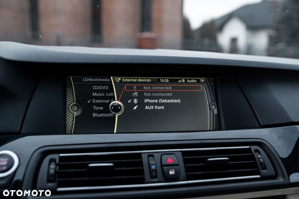 BMW Seria 5 520d Sport-Aut - 38