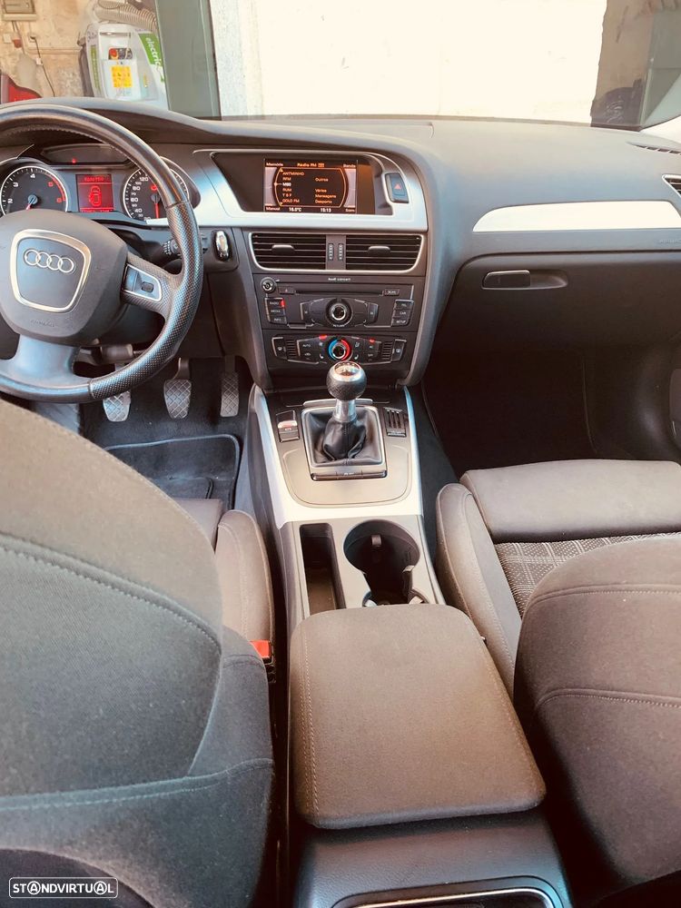 Audi A4 Avant 2.0 TDI DPF Attraction - 10