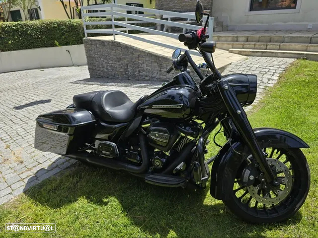 Harley-Davidson FLHR ROAD KING SPECIAL - 9
