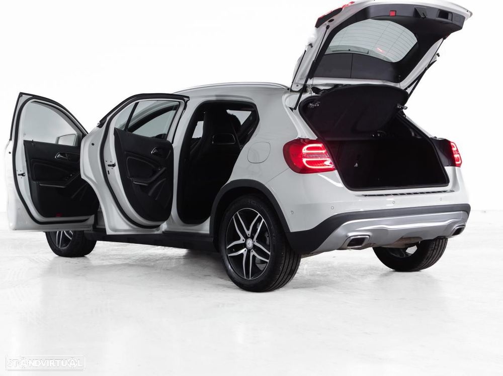 Mercedes-Benz GLA 200 - 5