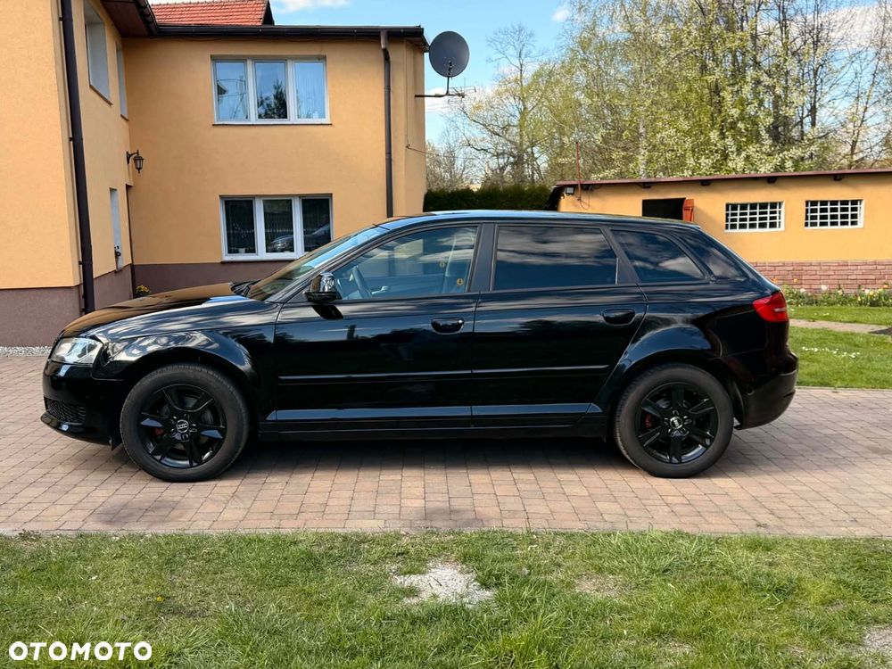 Audi A3 Sportback 1.6 Ambiente - 3
