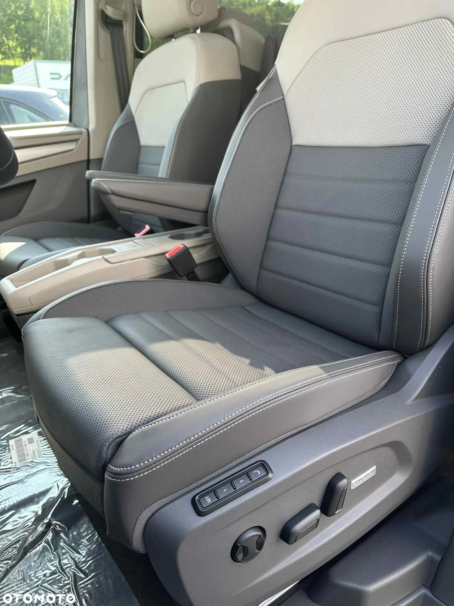 Volkswagen Multivan 2.0 TSI L2 Edition DSG - 13