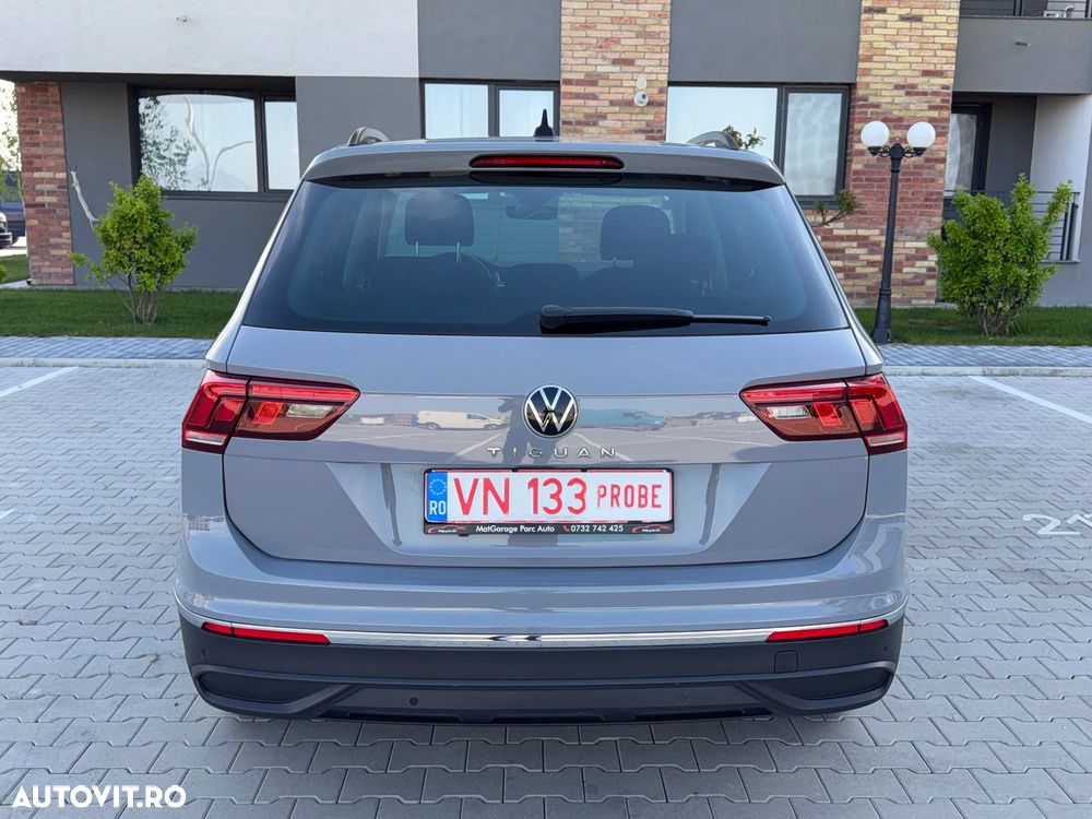 Volkswagen Tiguan - 20