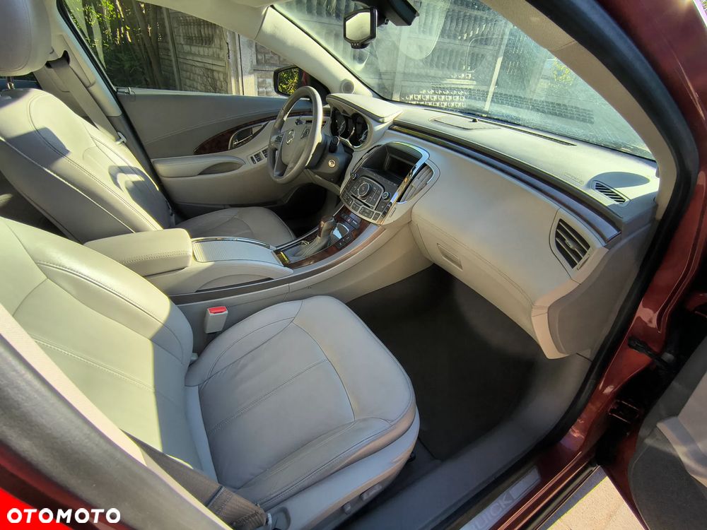 Buick Lacrosse - 35
