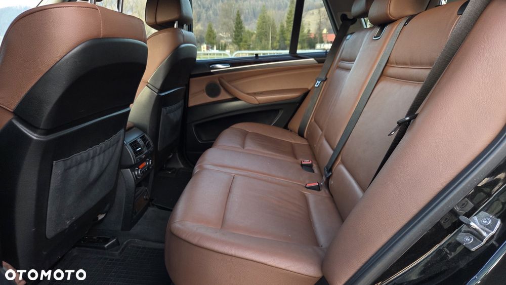 BMW X5 3.5i xDrive - 11