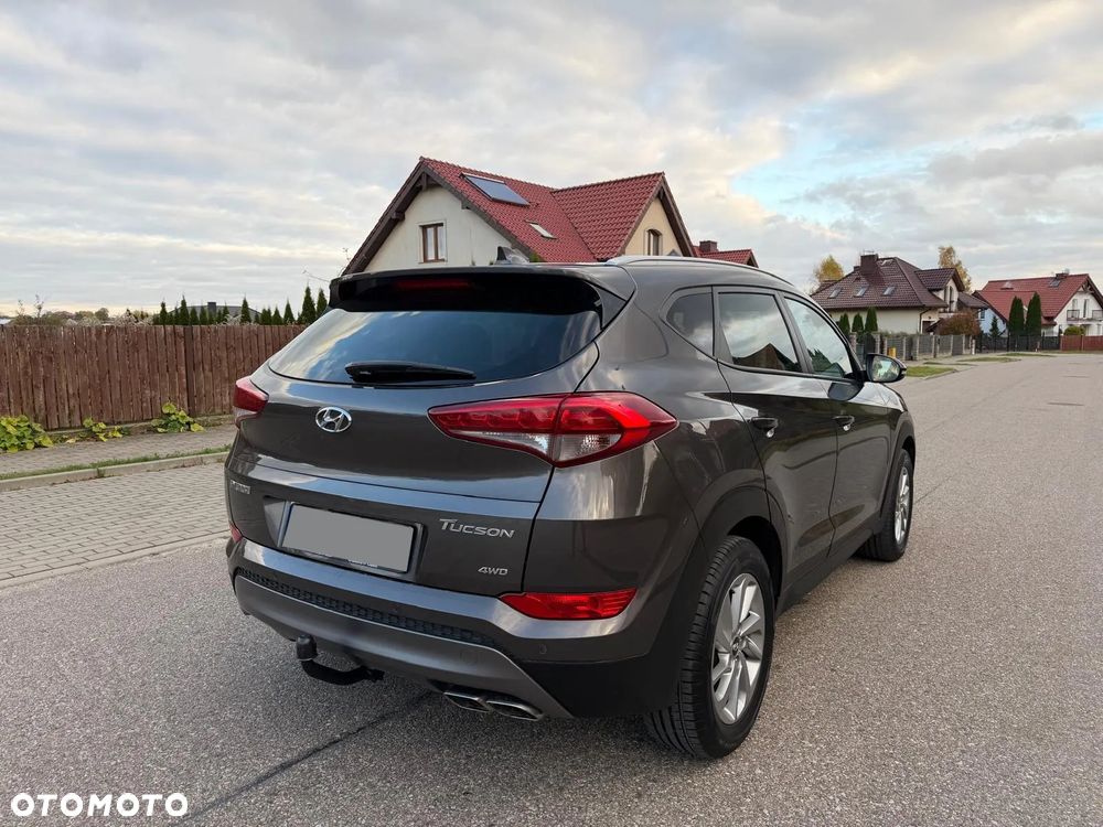 Hyundai Tucson 2.0 CRDi 4WD Automatik Style - 36