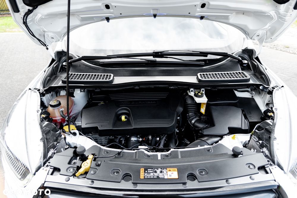 Ford Kuga - 39