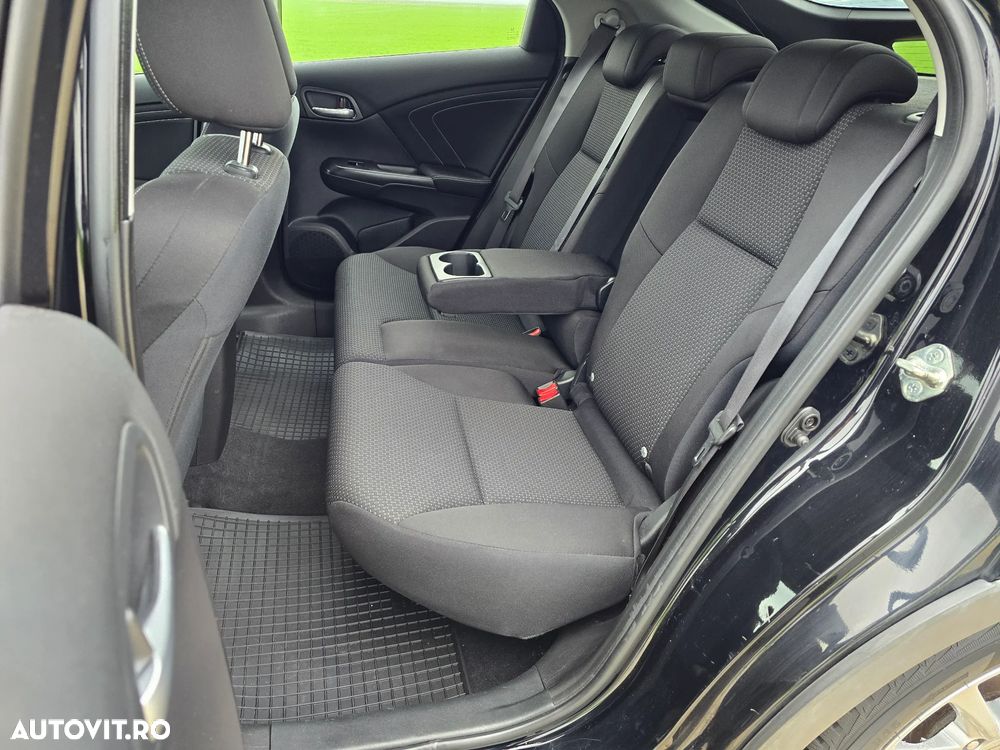 Honda Civic 1.6 i-DTEC Sport Black Edition - 12