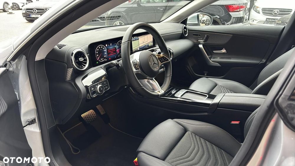 Mercedes-Benz CLA - 10