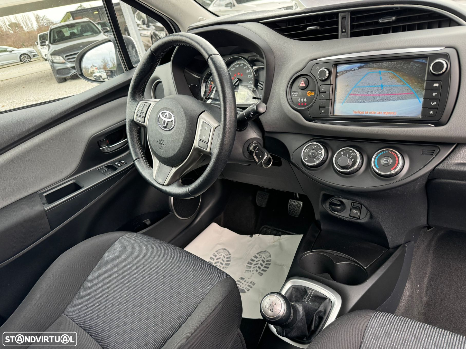 Toyota Yaris 1.0 VVT-i Comfort - 11