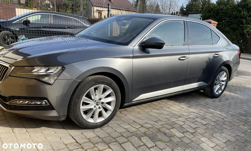 Skoda Superb 2.0 TDI SCR Style DSG - 8