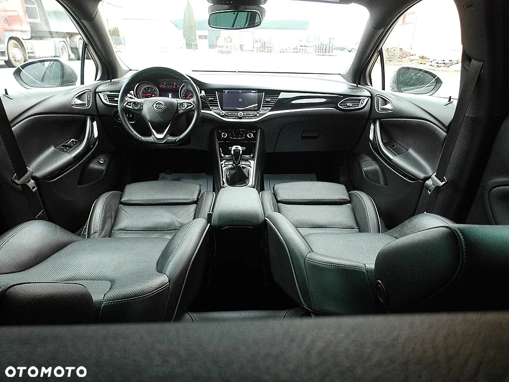 Opel Astra 1.4 Turbo Business - 19