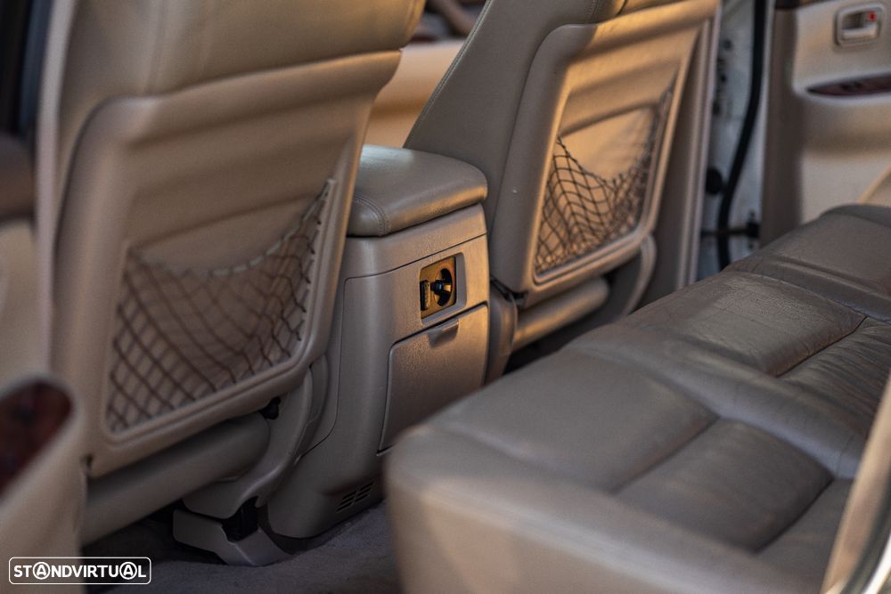 Toyota Land Cruiser SW 4.7 VX TA - 26