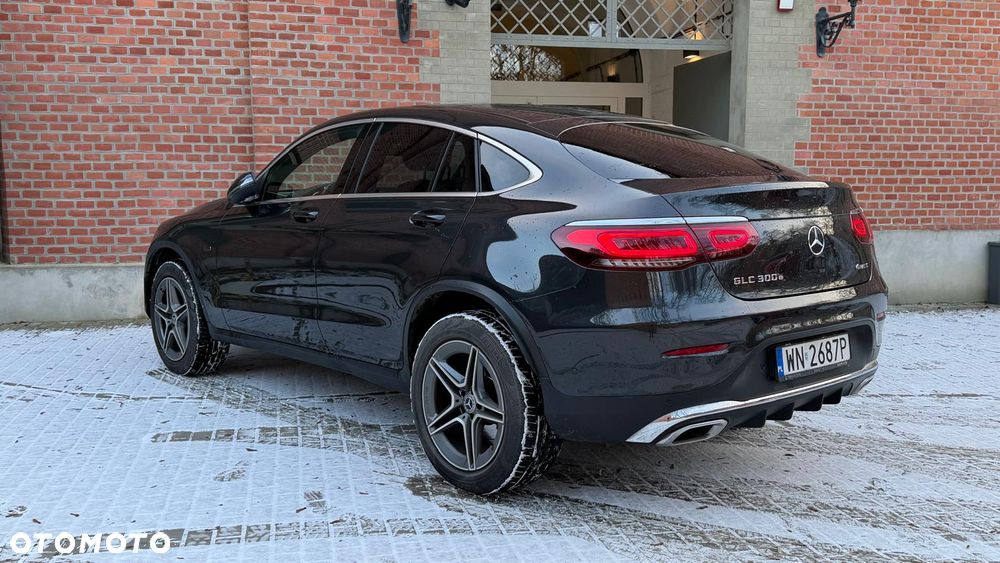 Mercedes-Benz GLC 300 e 4-Matic Business Edition - 6