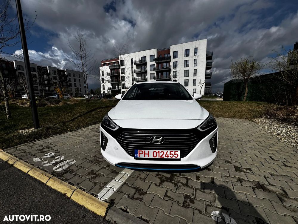 Hyundai IONIQ 1.6 GDI Premium - 6