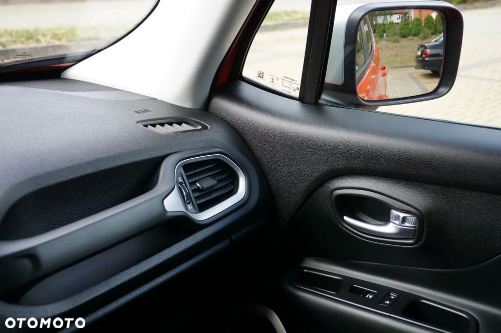 Jeep Renegade 1.4 MultiAir Limited - 38